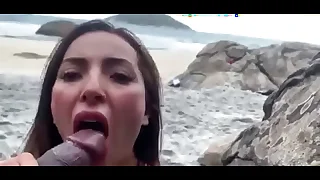 fodendo  gostoso na praia de nudismo com marido, FÃ  participou nao se aguentou gozou gostoso